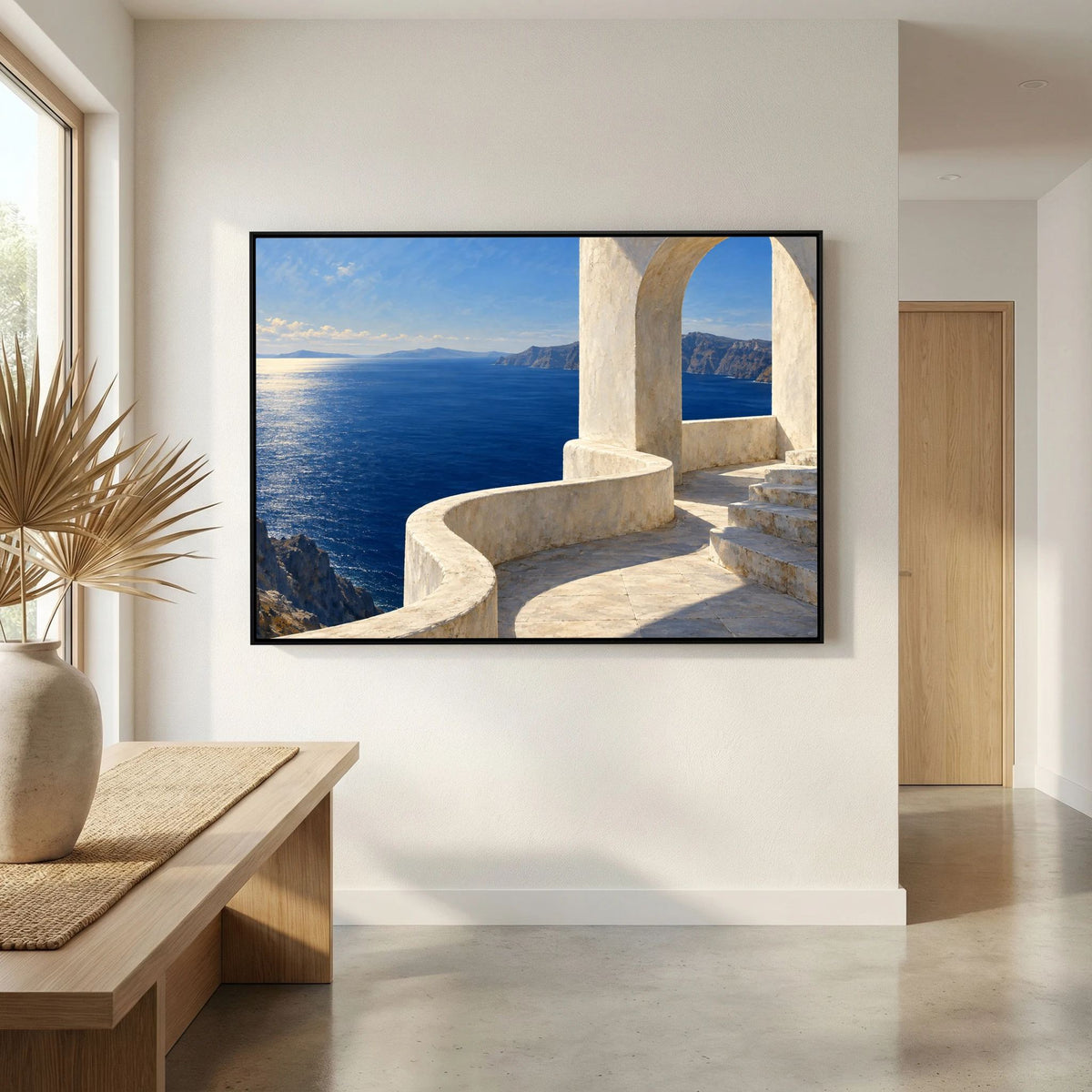 The Sea Terrace — Elfenbeinfarbener Steinbogen und sonnige Terrasse über kobaltblauem Meer